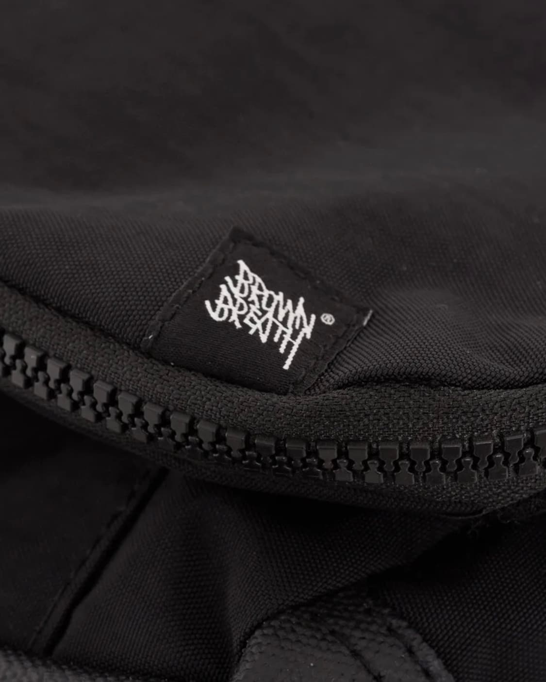 브라운브레스 STRIVE MINI MESSENGER BAG - BLAC 상품이미지3