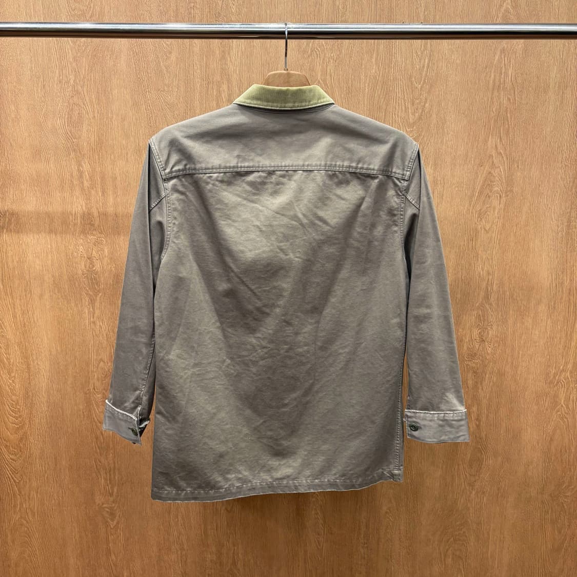 올세인츠 클래식 코튼 워크 셔츠 자켓 코듀로이 카라 디테일 카키 베이지 상품이미지3