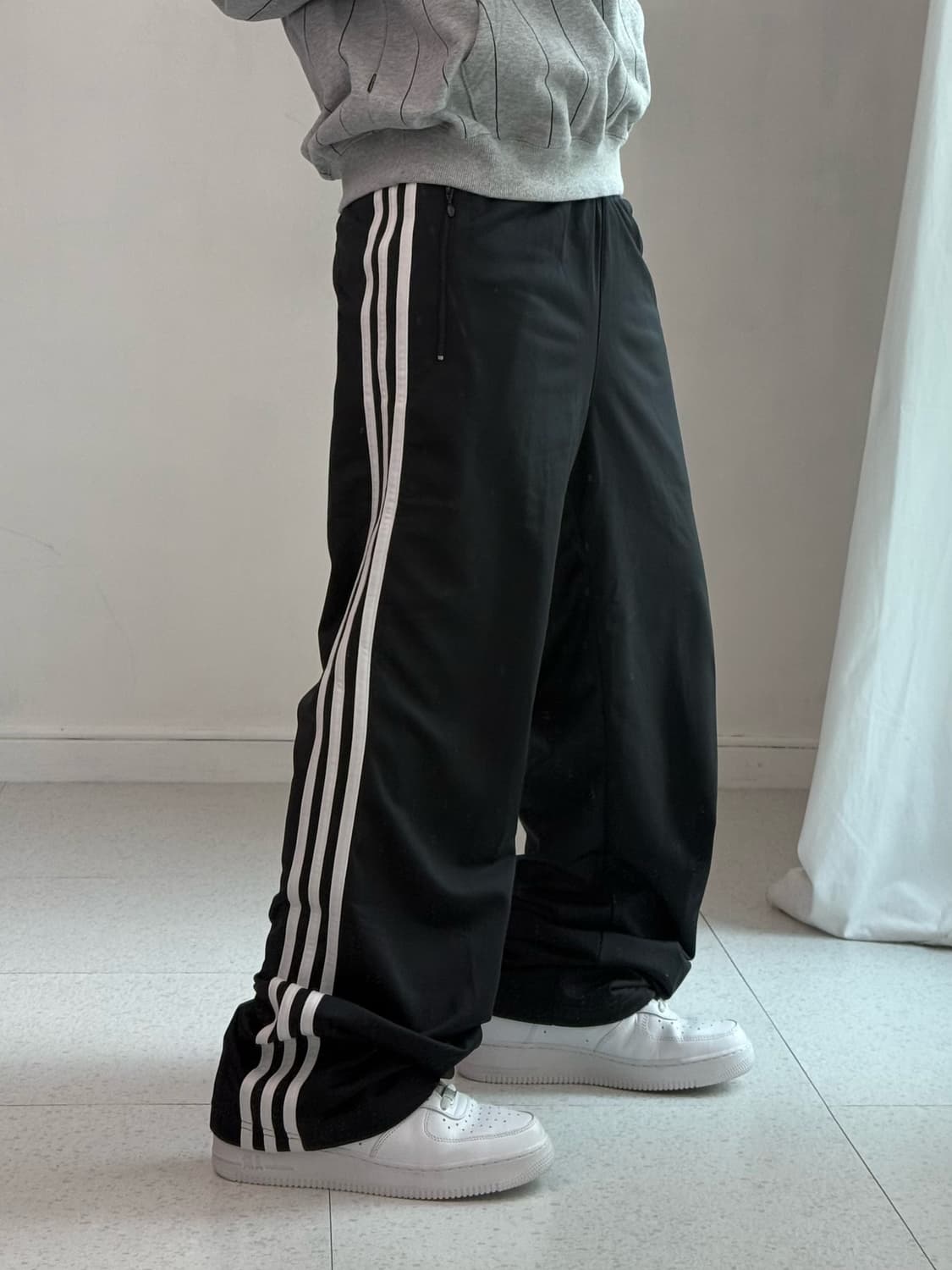 아디다스 백로고 트랙팬츠 상품이미지3