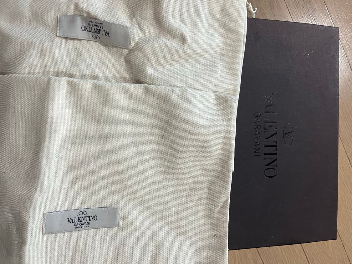 발렌티노 블랙 레더 스터드 더비 슈즈 상품이미지5