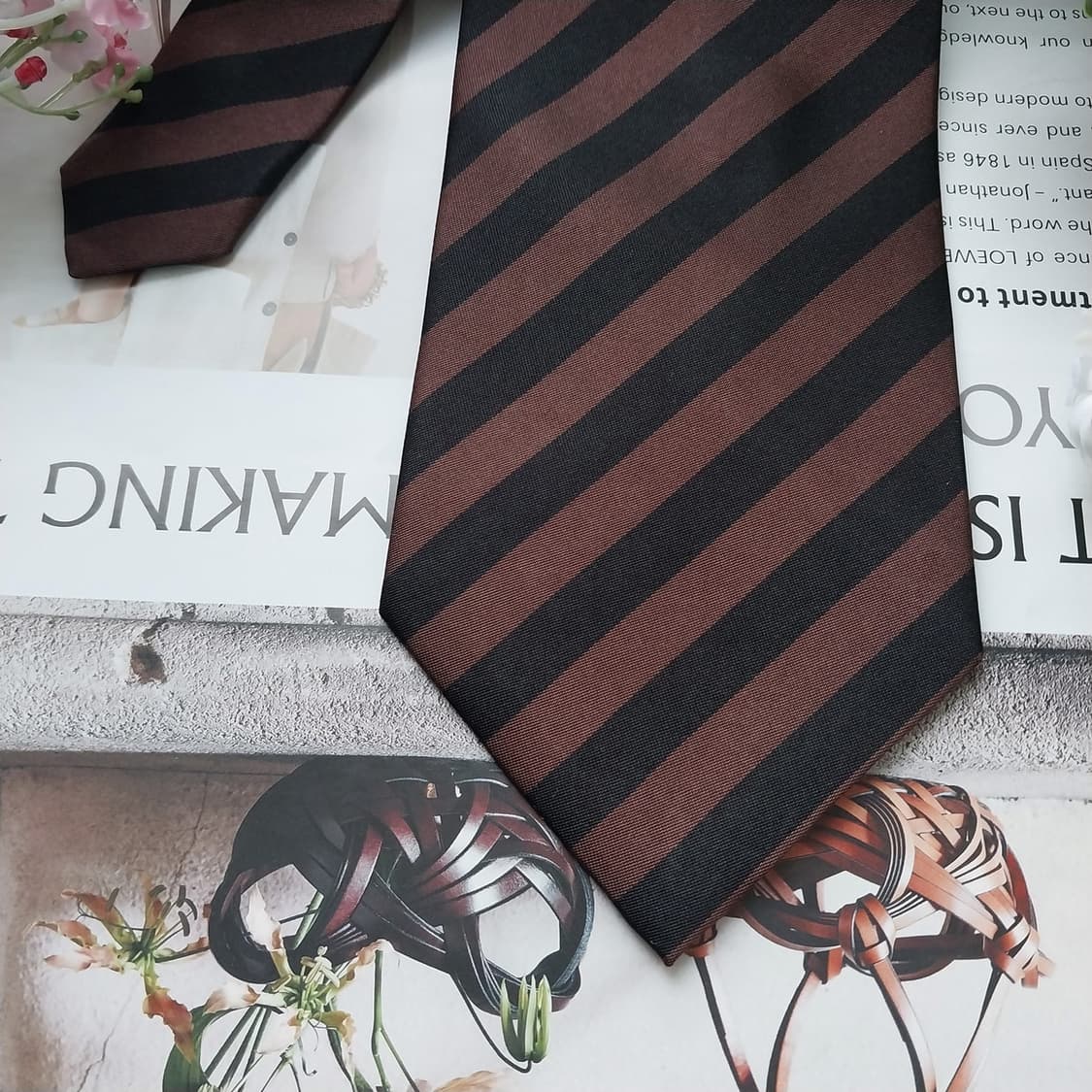 발렌티노 실크 브라운&블랙 스트라이프 넥타이 10cm A등급 K1483
 상품이미지4