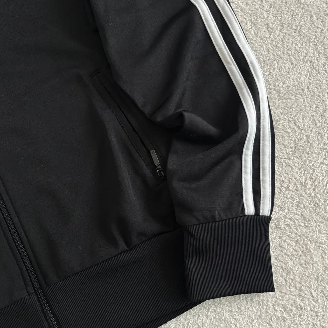 아디다스 블랙 스몰로고 져지 상품이미지4