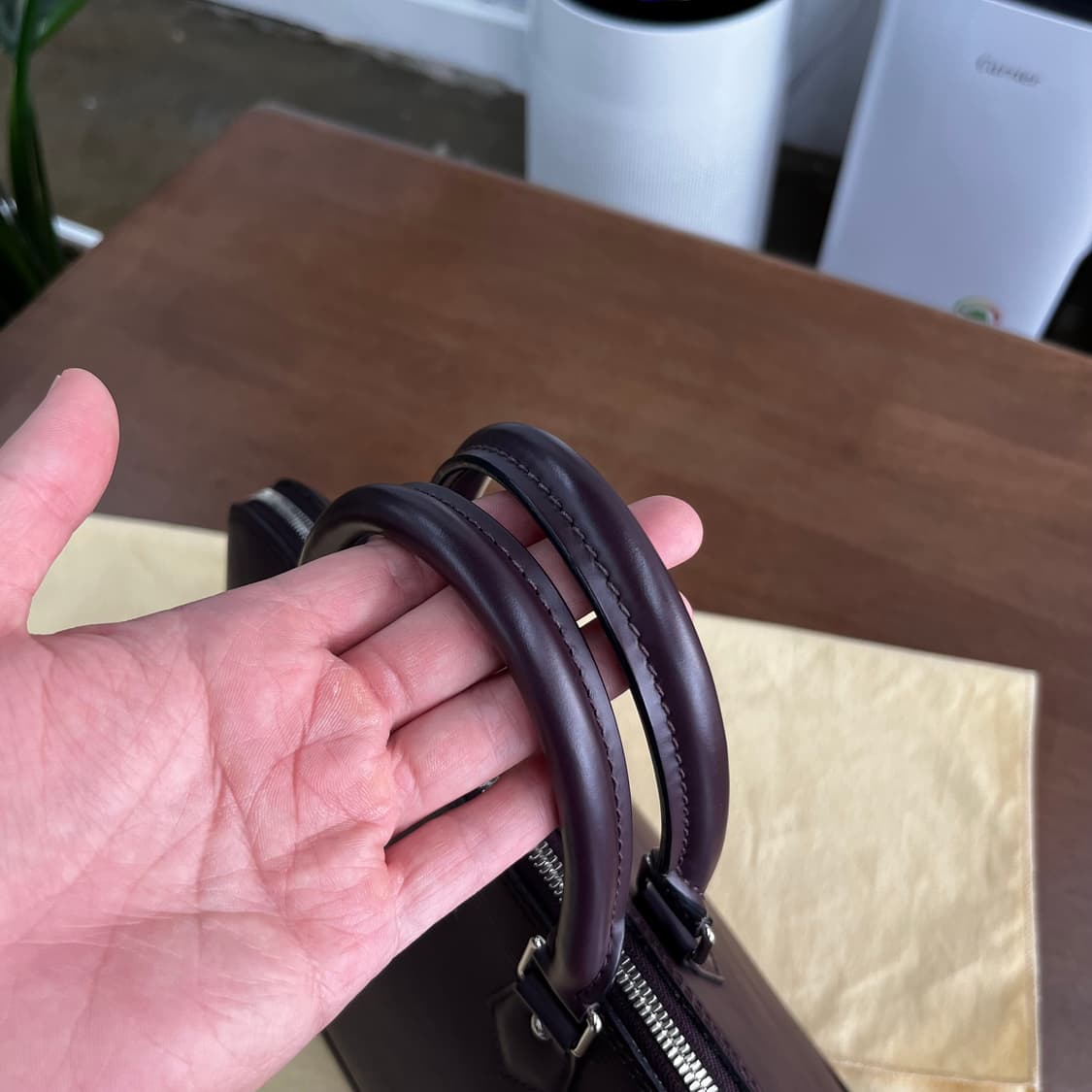 루이비통 에삐 알마 토트백 상품이미지8