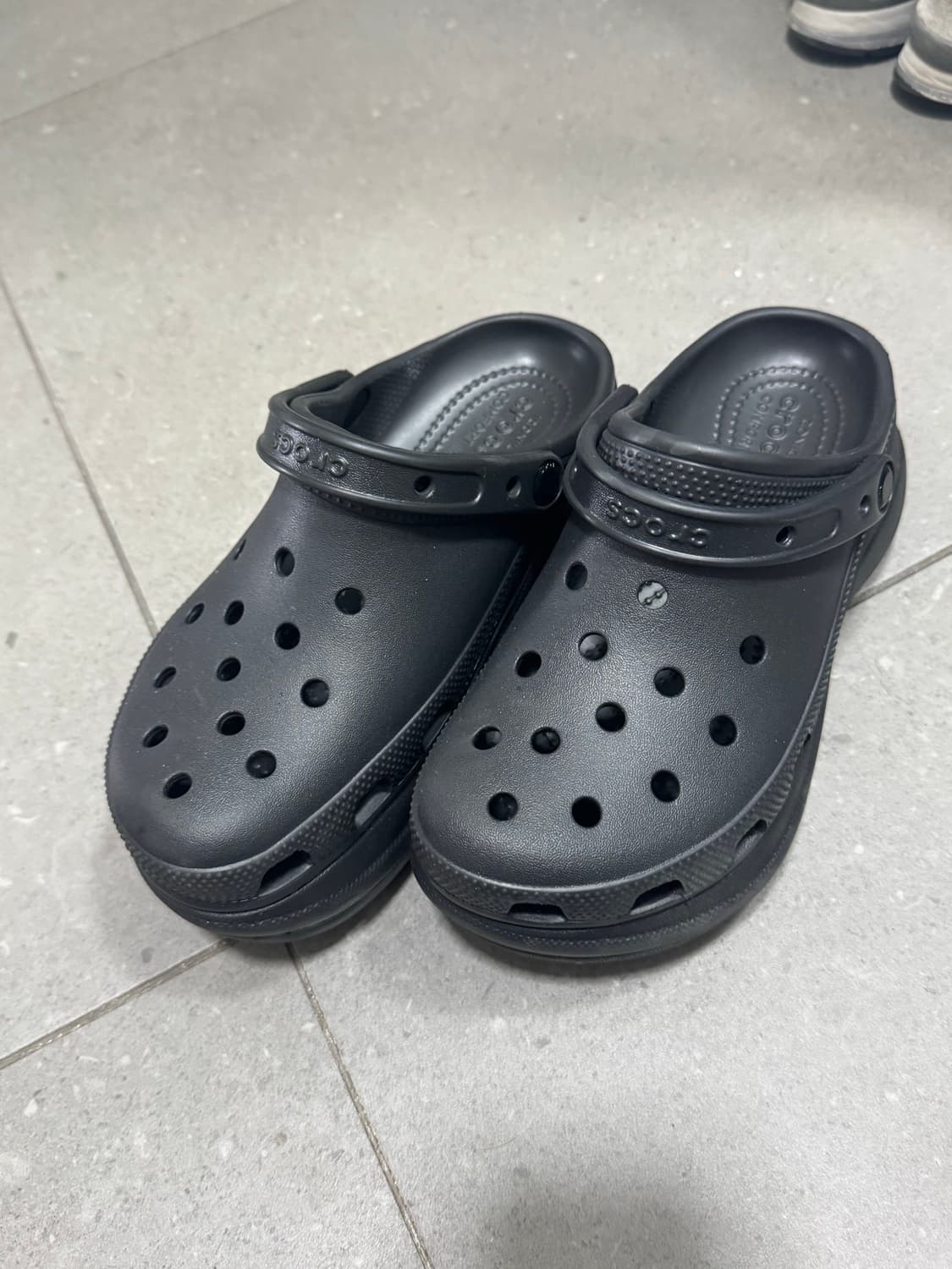 크록스 베이 클로그 상품이미지1