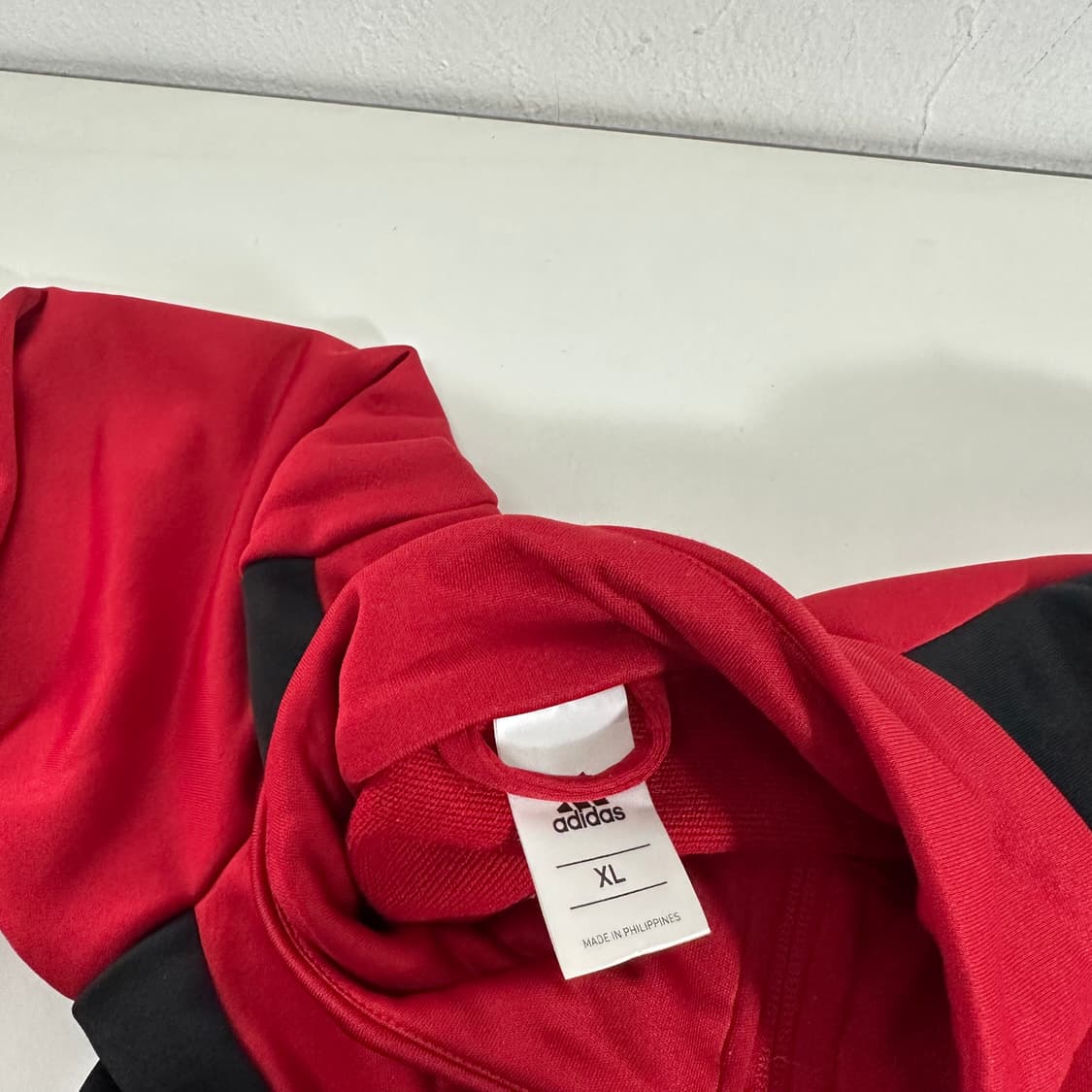 100 XL 아디다스풋볼 빨검 져지재질 트레이닝 축구트랙탑 상품이미지4