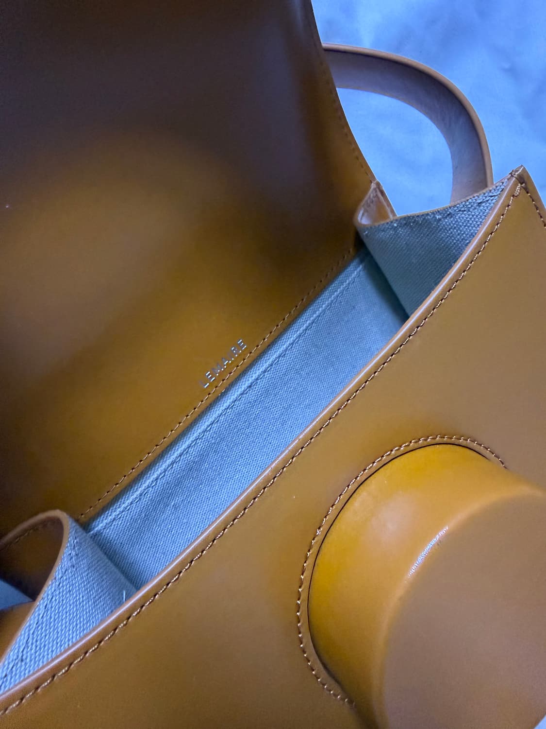 르메르 카메라백 라지 어텀오렌지 상품이미지4