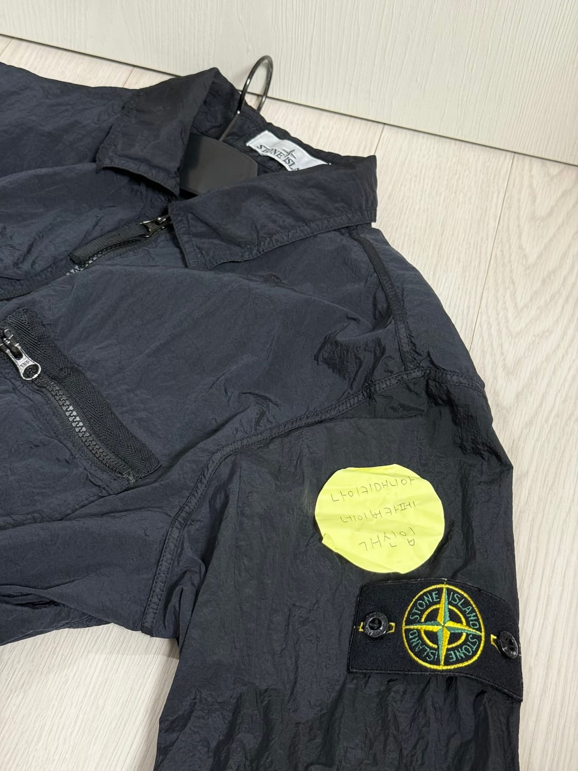 [L] 스톤아일랜드 나일론 메탈 집업 셔츠 블랙 상품이미지6