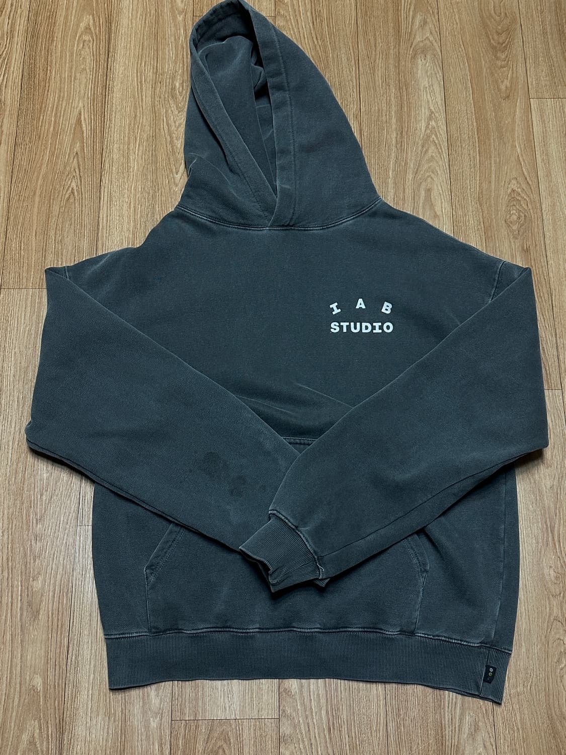 아이앱스튜디오 피그먼트 후드 블랙 L 상품이미지1