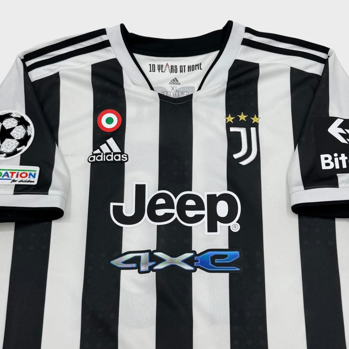 21-22 유벤투스 홈 No.10 파울로 디발라 상품이미지3