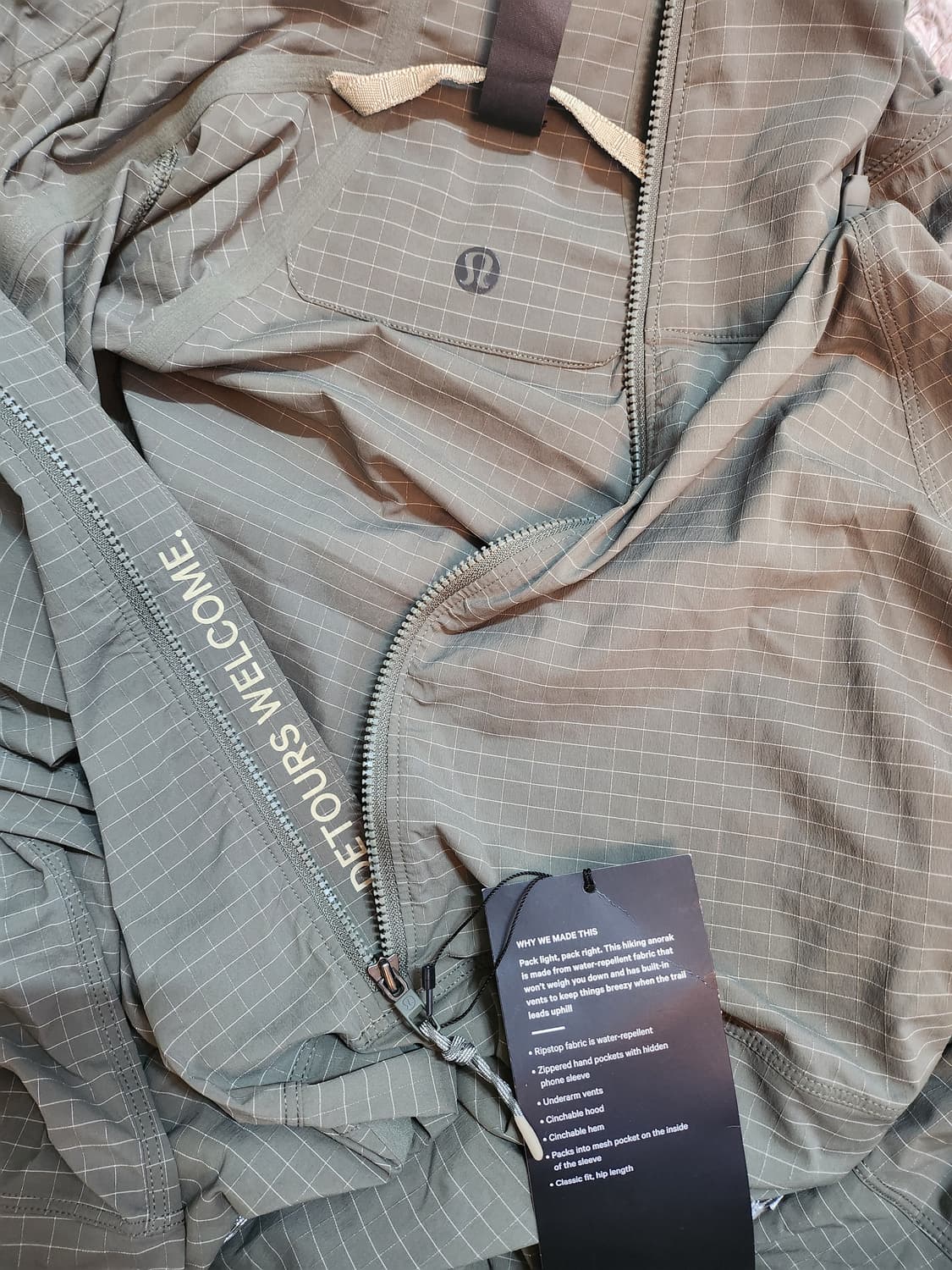 [새상품]Lululemon LightWeight Hiking Anorak 상품이미지2