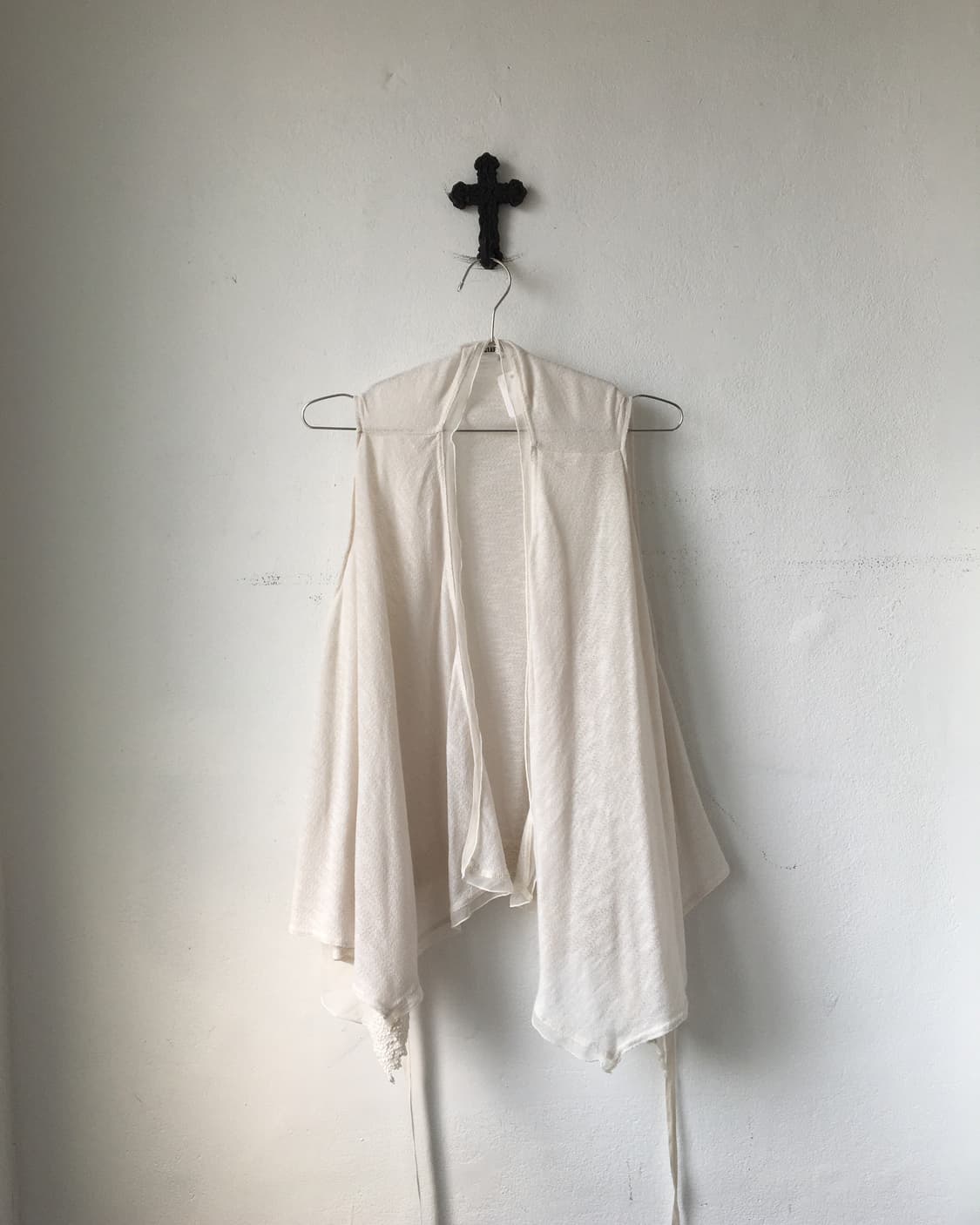 Drape tied vest 상품이미지2