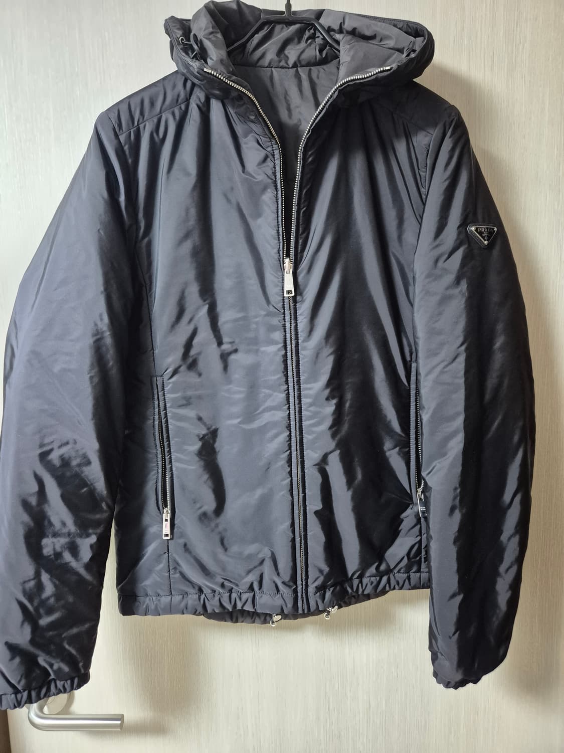 (정품) 프라다 리버시블  블루종 경량패딩 46 (21년) 상품이미지1