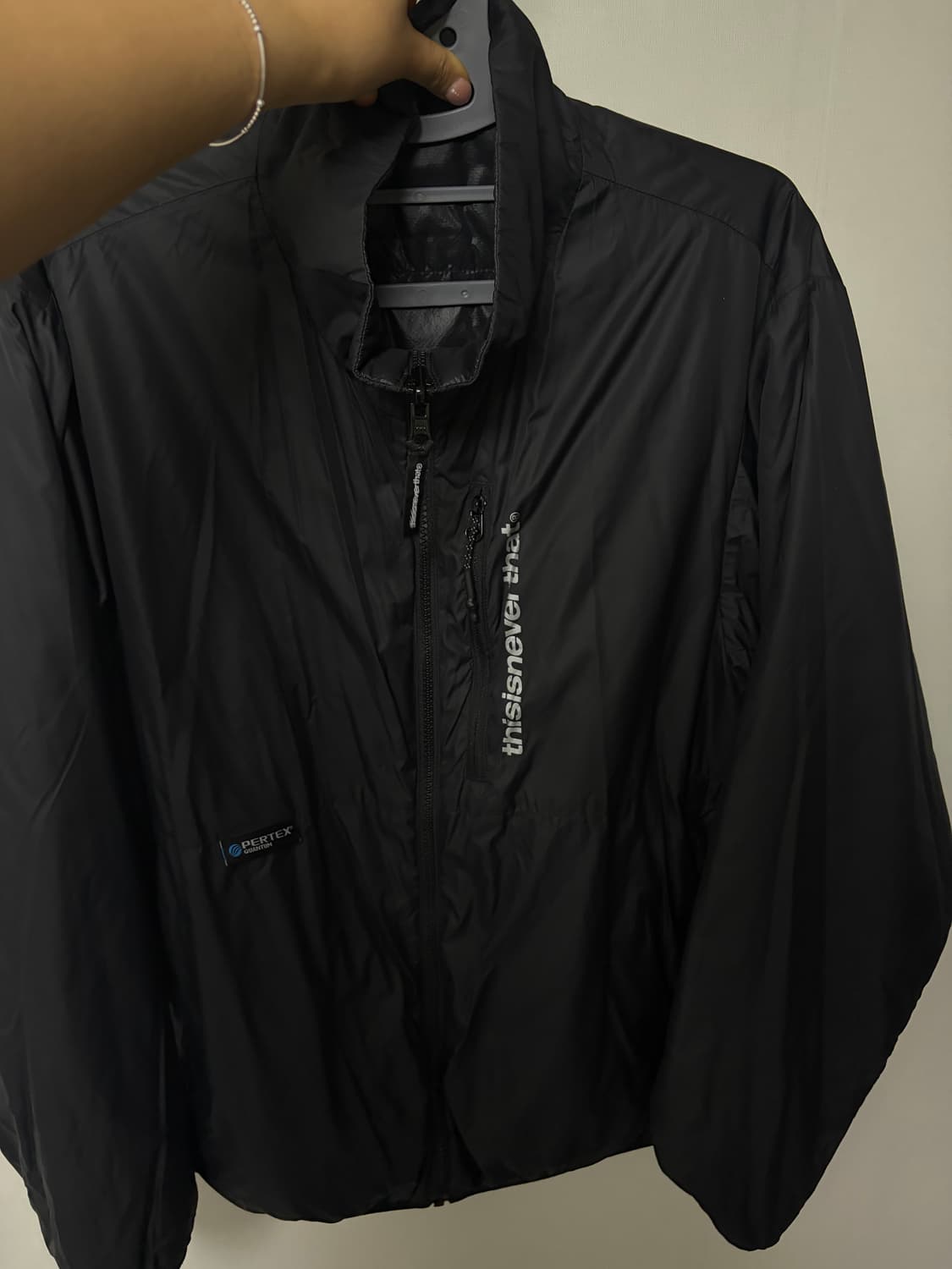 디스이즈네버댓 리버시블 경량패딩 상품이미지1