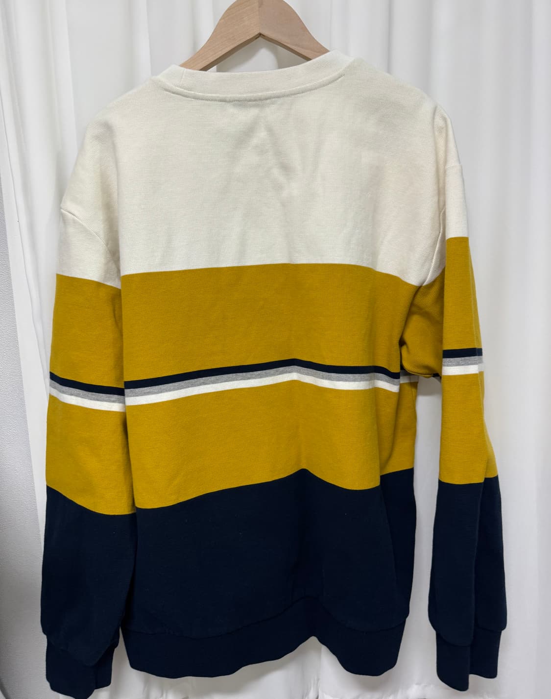 헤지스 컬러 블럭 맨투맨 110 상품이미지4