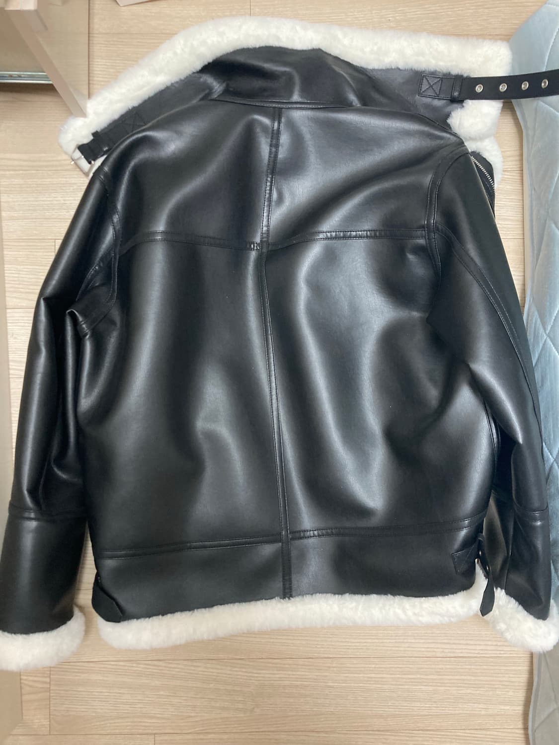 레프트서울 에비에이터 무스탕 자켓 (m사이즈) 상품이미지2