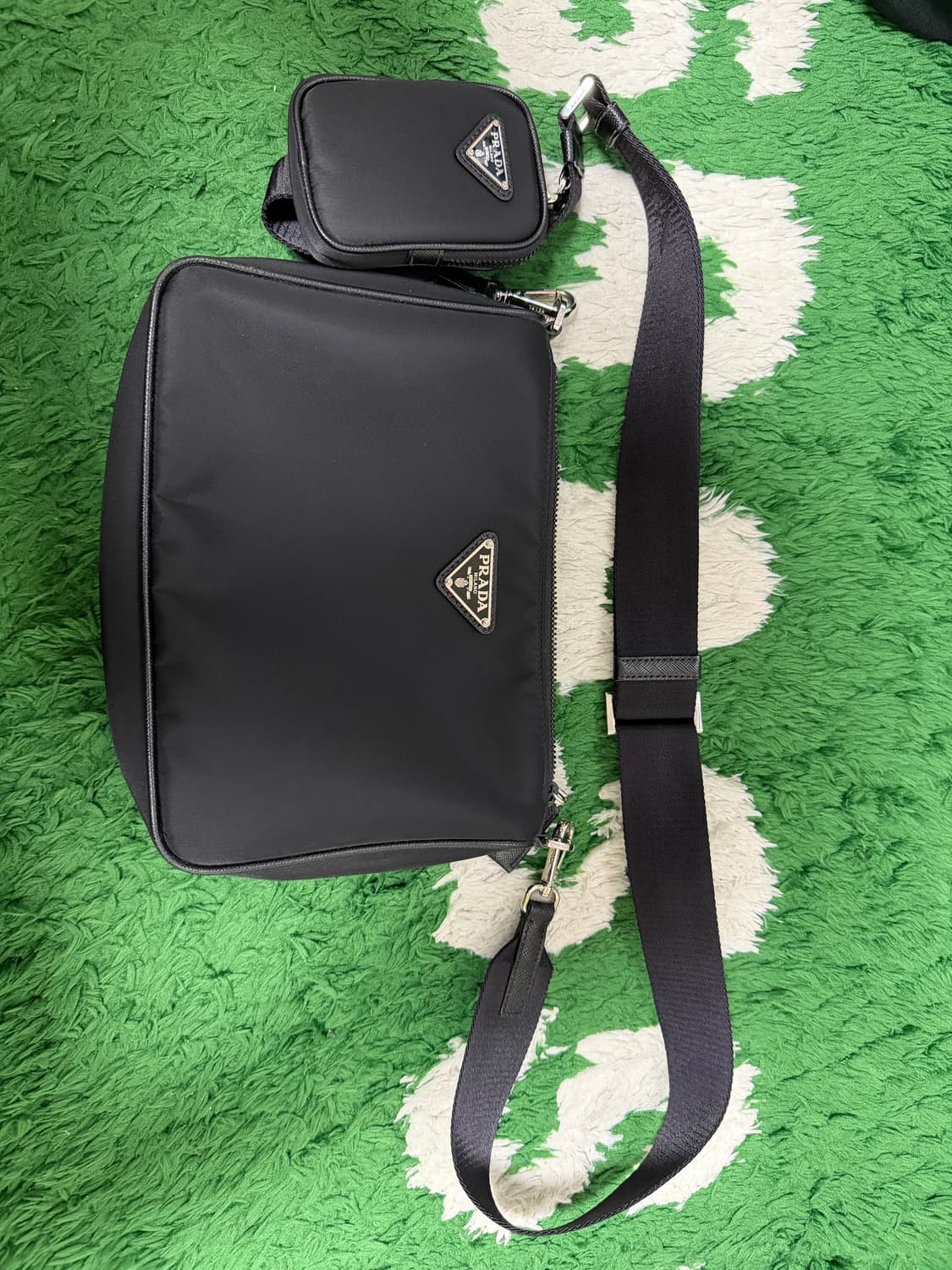 프라다 리나일론 앤 사피아노 레더 숄더백 블랙 상품이미지1