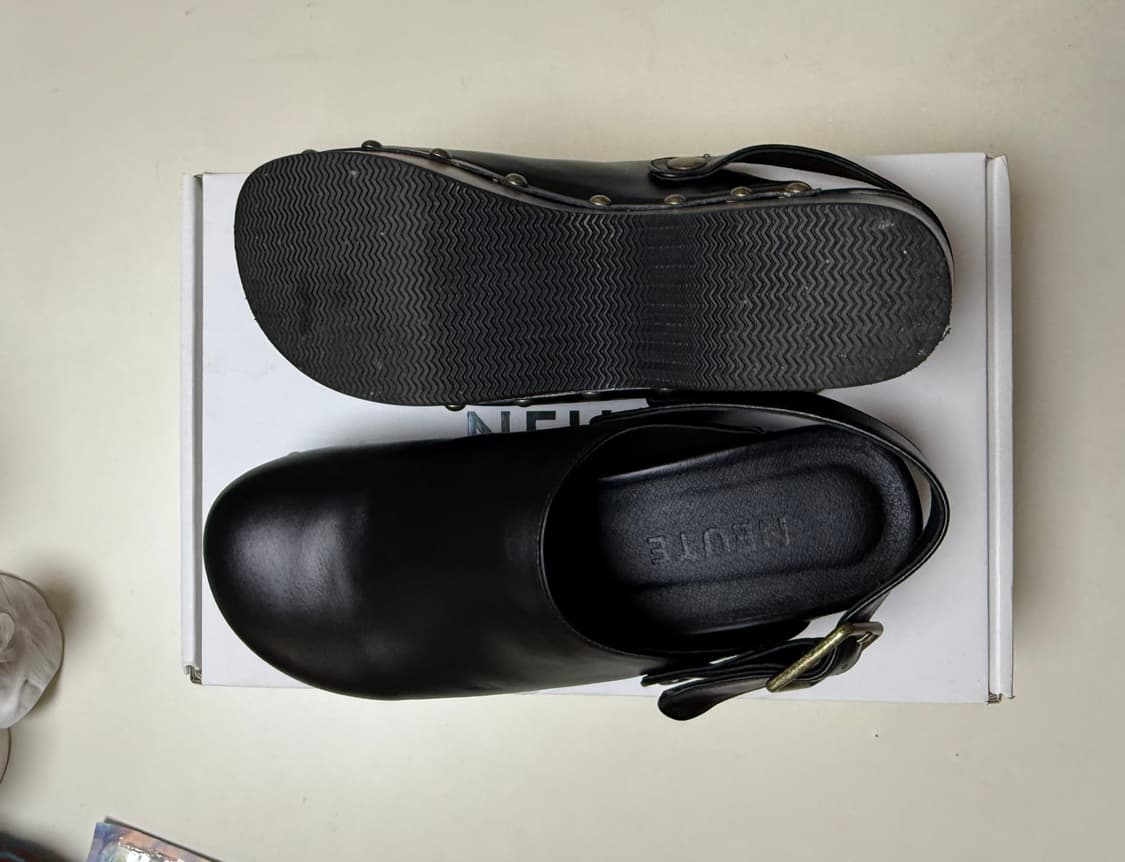 NEUTE 누트 발렌티나 레더 클로그 뮬 (블랙) 235mm 상품이미지3