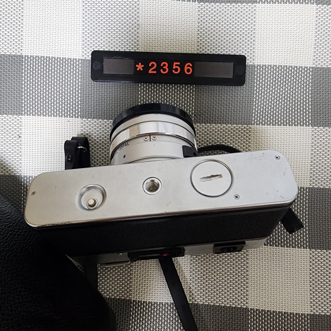 야시카 일렉트로 35 gsn 필름카메라 실버바디 케이스포함 상품이미지4