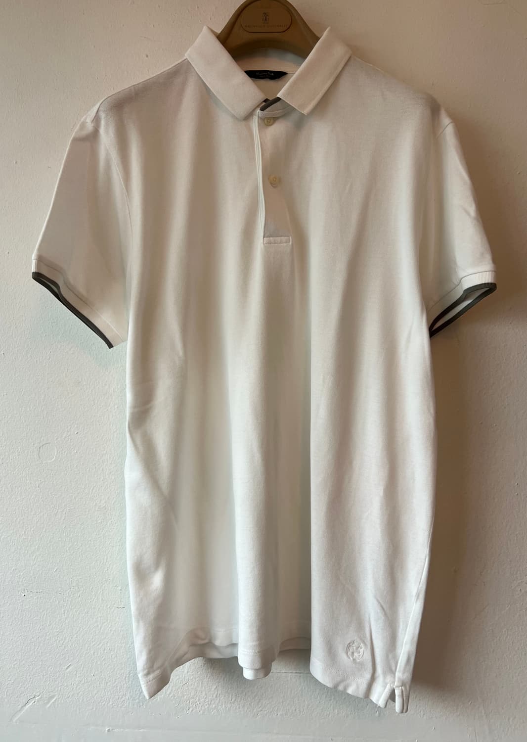 마시모뚜띠 남성 화이트 PK카라반팔티셔츠

 상품이미지1