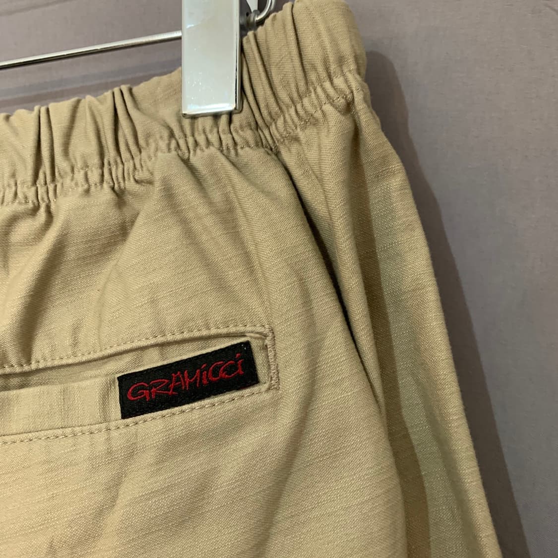 M 그라미치 백 새틴 루즈 테이퍼드 벨티드 팬츠 바지 상품이미지4