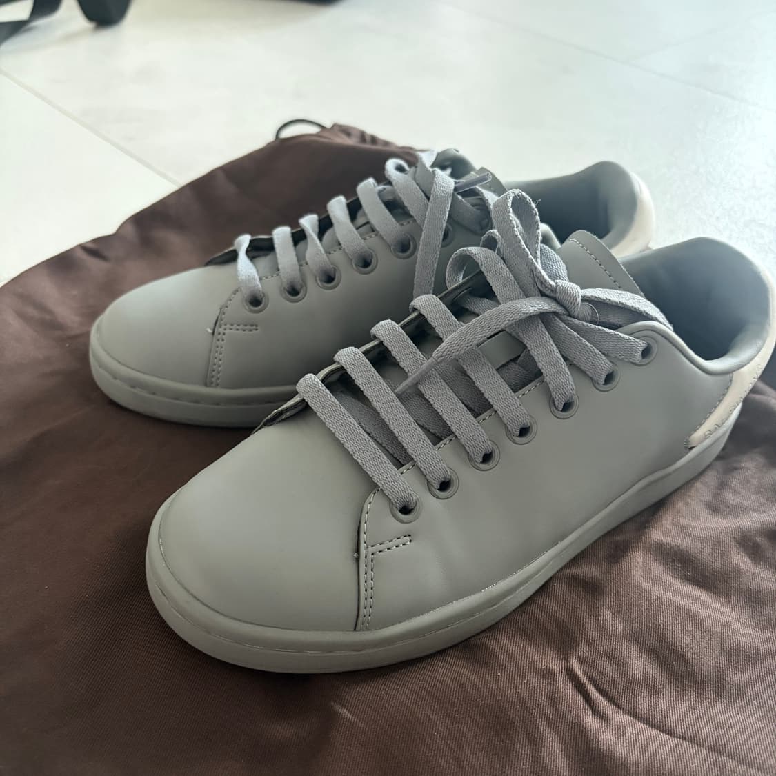 Raf Simons Runner Orion Gray 상품이미지2