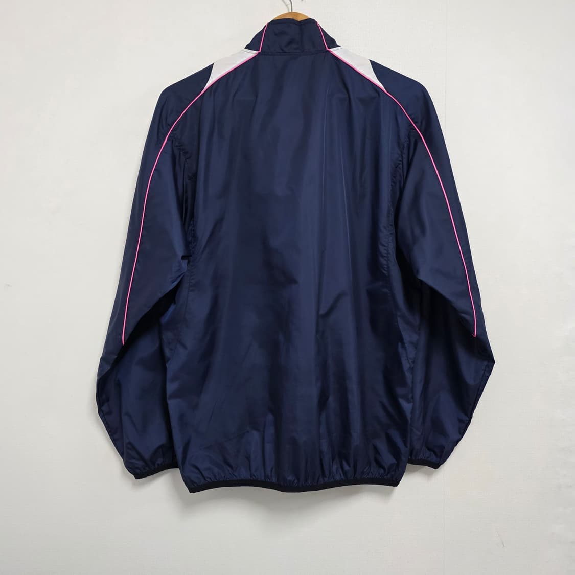 M 데상트 네이비 핑크 아노락 웜업 상품이미지3