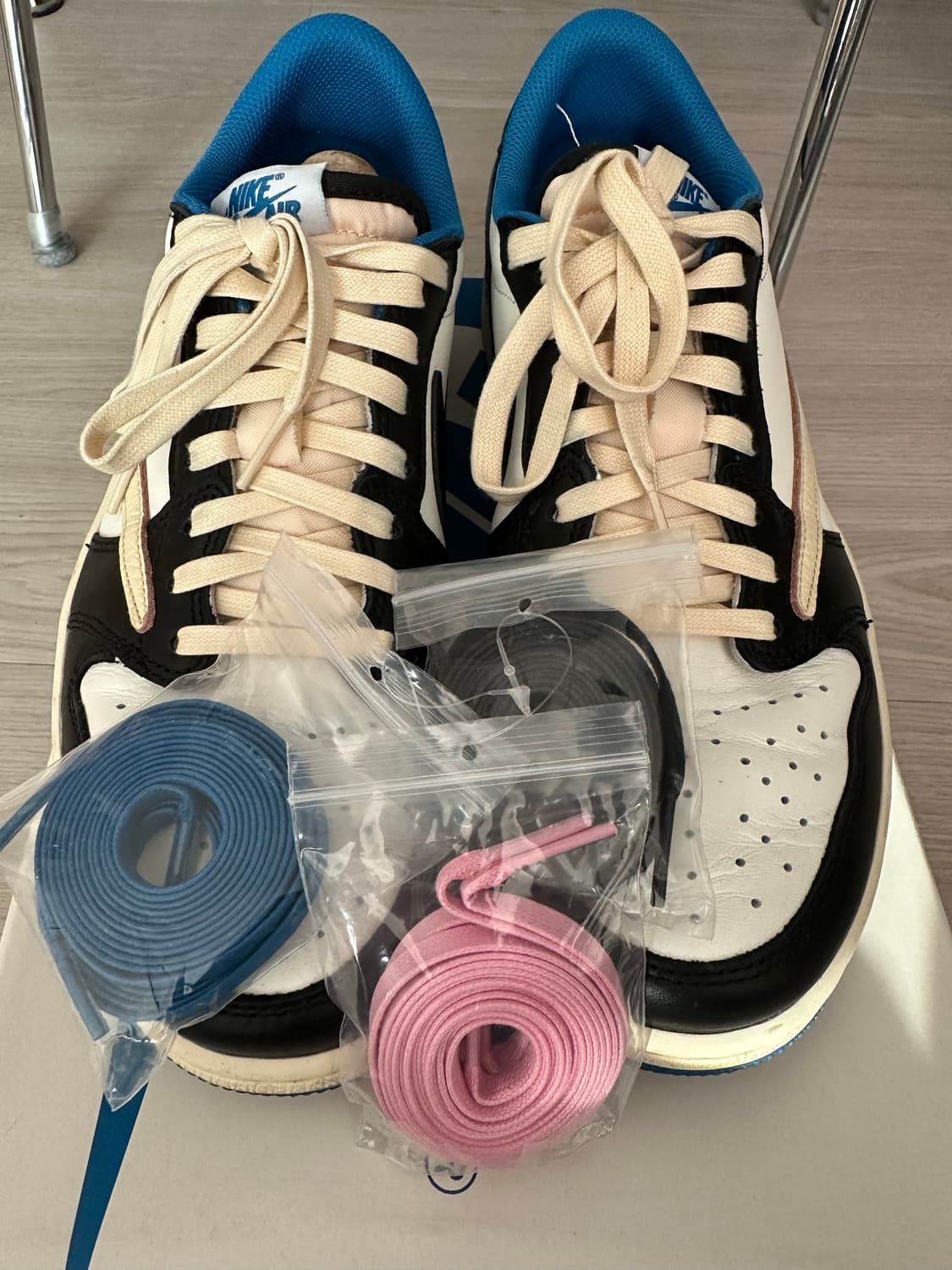 조던1 트레비스 스캇 프라그먼트 레트로 로우 270 상품이미지3