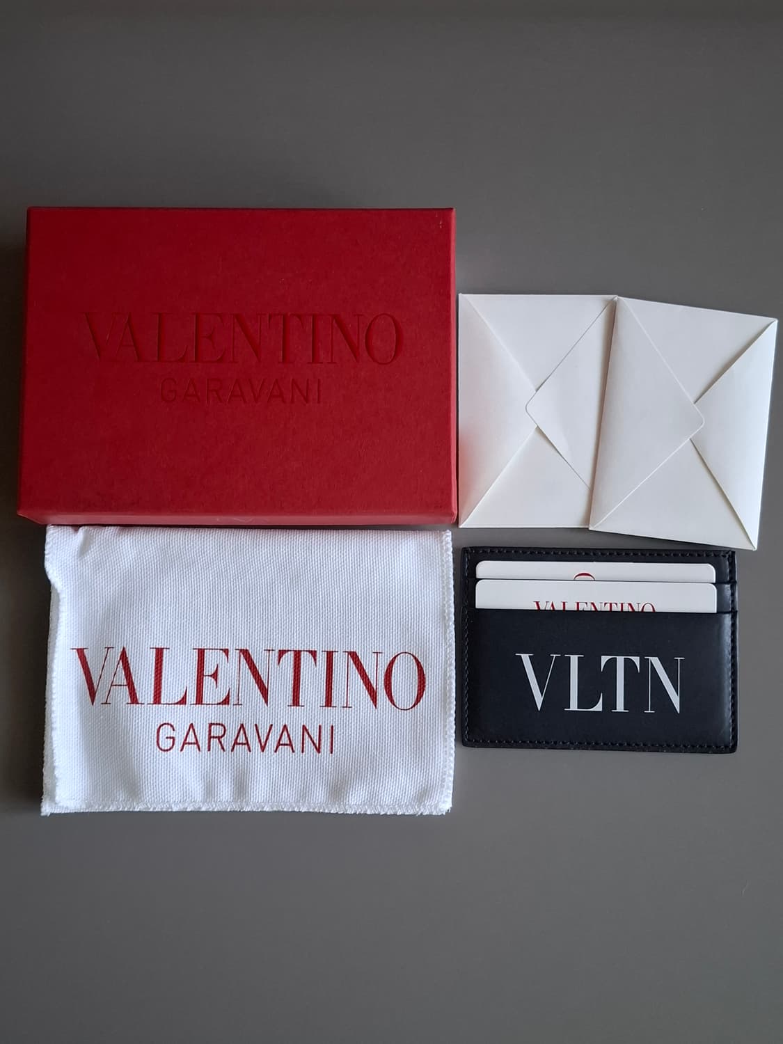 발렌티노 VLTN 블랙 카드지갑 상품이미지1