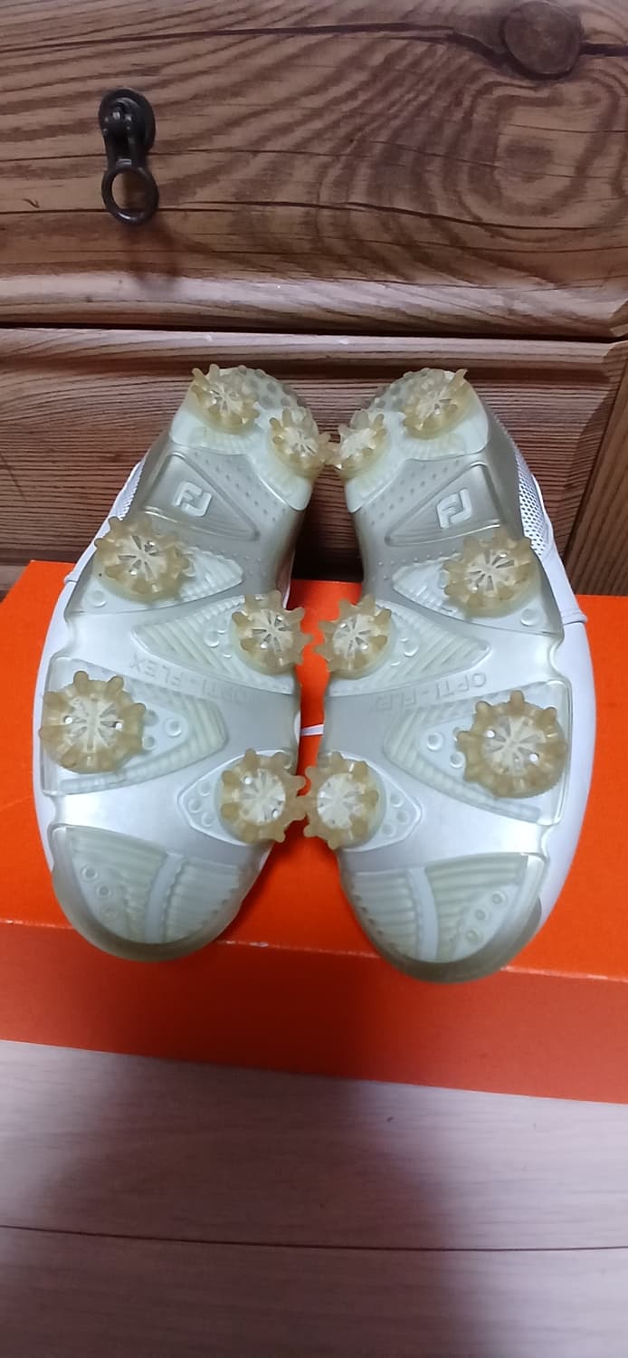 풋조이 보아골프화(235mm~240mm)  상품이미지6