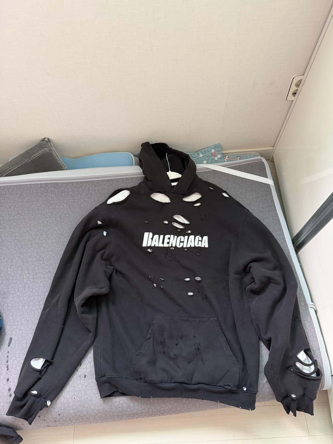 [xs]발렌시아가 디스토로이드 후드 블랙 상품이미지1