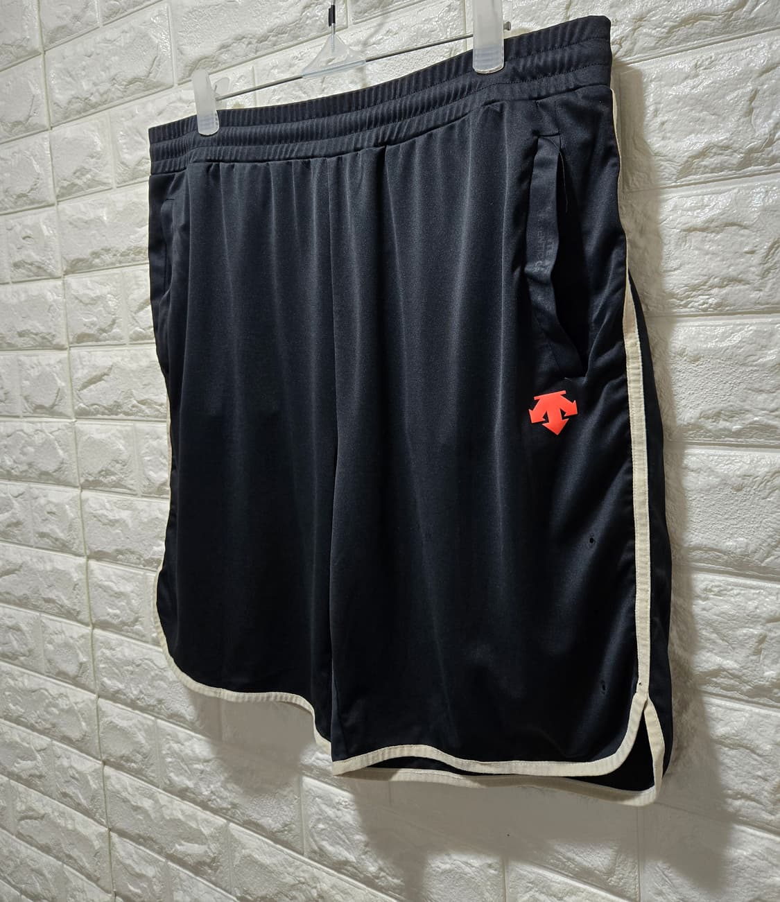 데상트 쉴드컴포 쇼츠 스포츠 반바지 36~38 상품이미지3