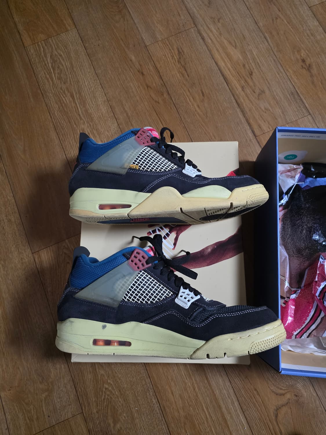 나이키 조던4 유니온 오프느와르 상품이미지4