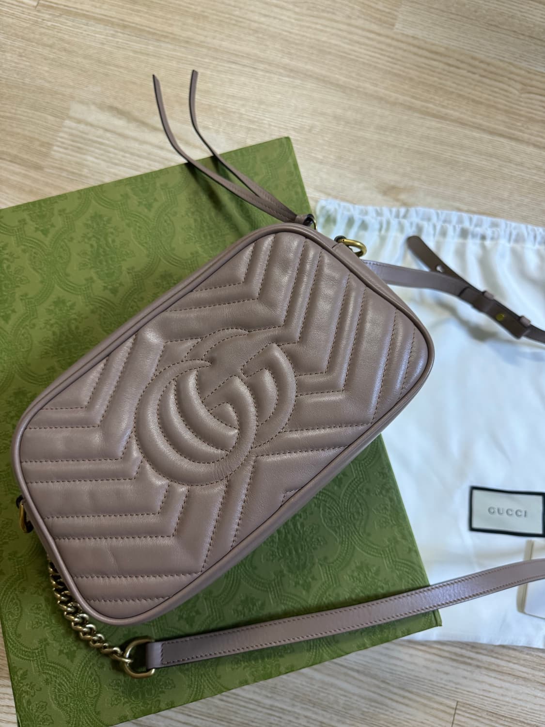 정품 구찌 마몬트 마틀라세 숄더백 상품이미지3