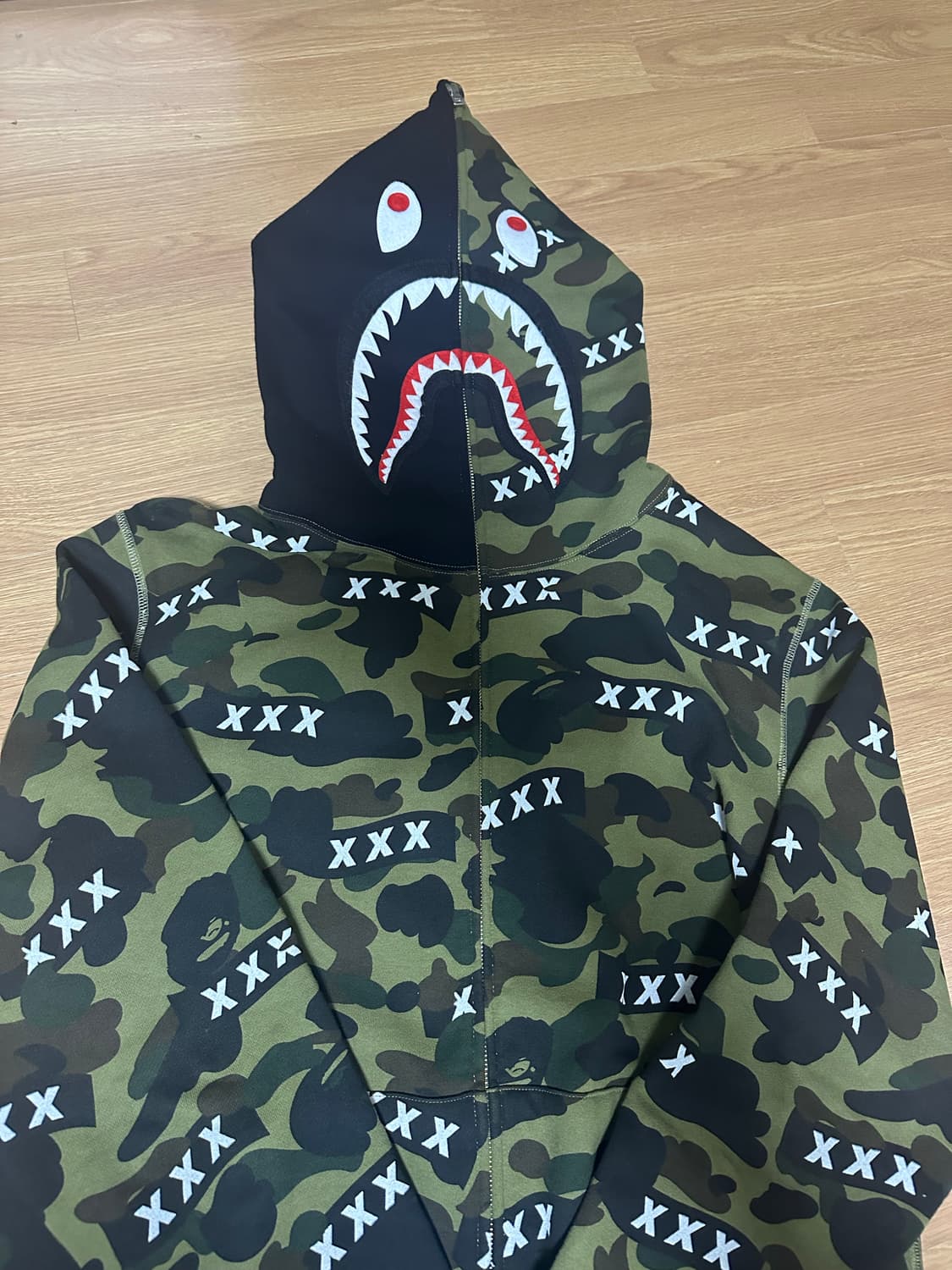 베이프 샤크후드 갓셀렉션 콜라보 팝니다 상품이미지1