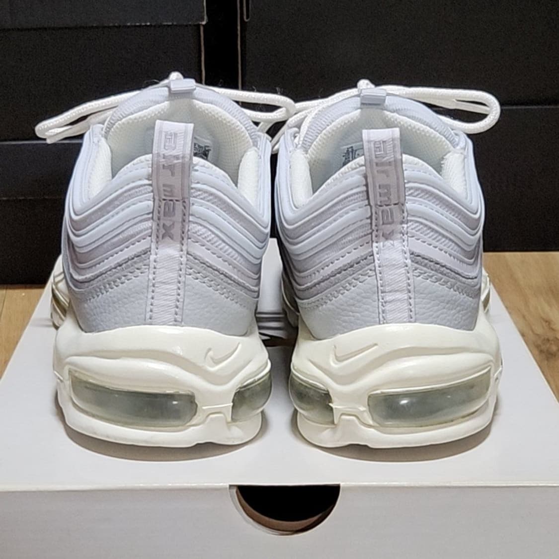 나이키 에어맥스97 275 퓨어플레티넘 세일 상품이미지5
