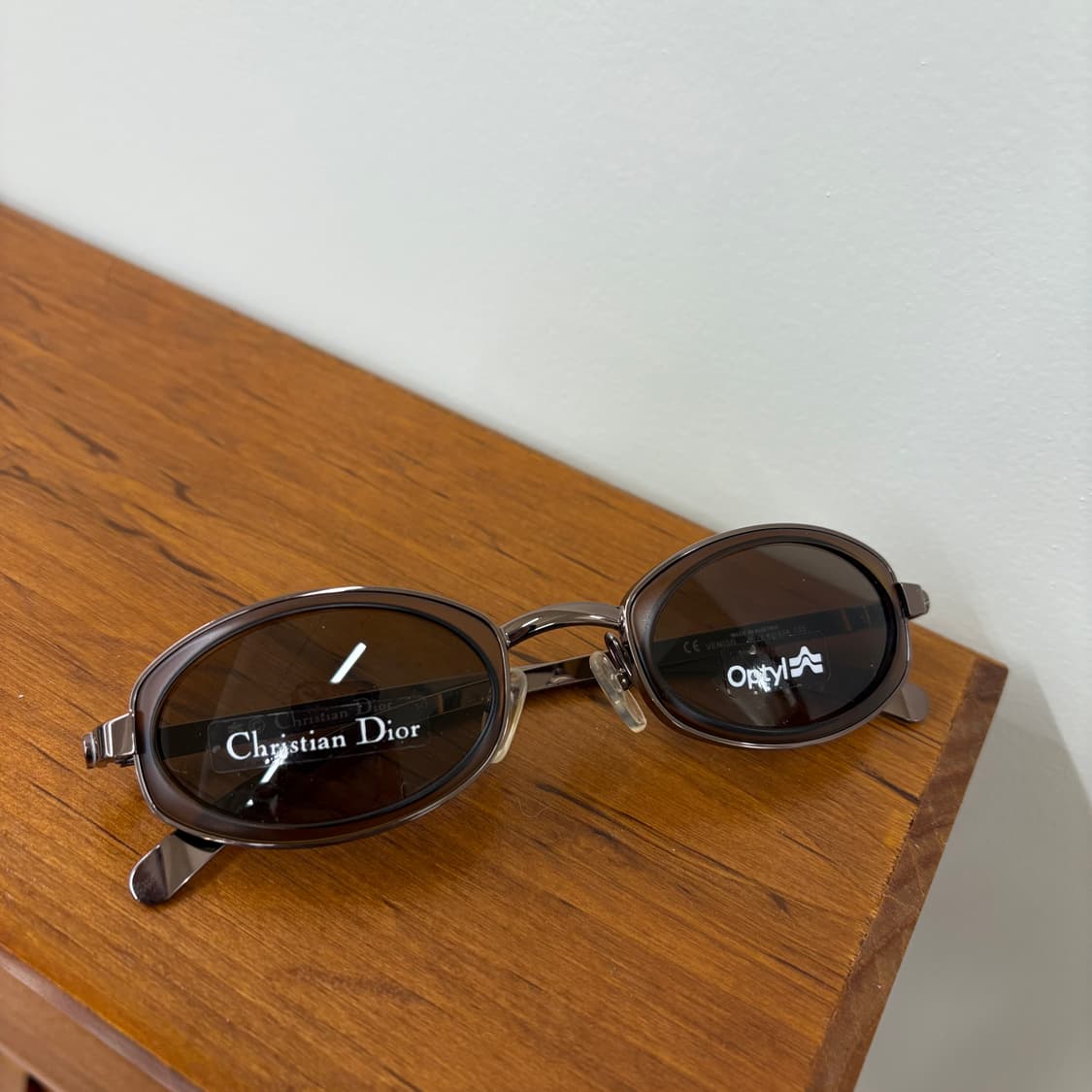 Dior 브라운 빈티지 오벌 선글라스 상품이미지1