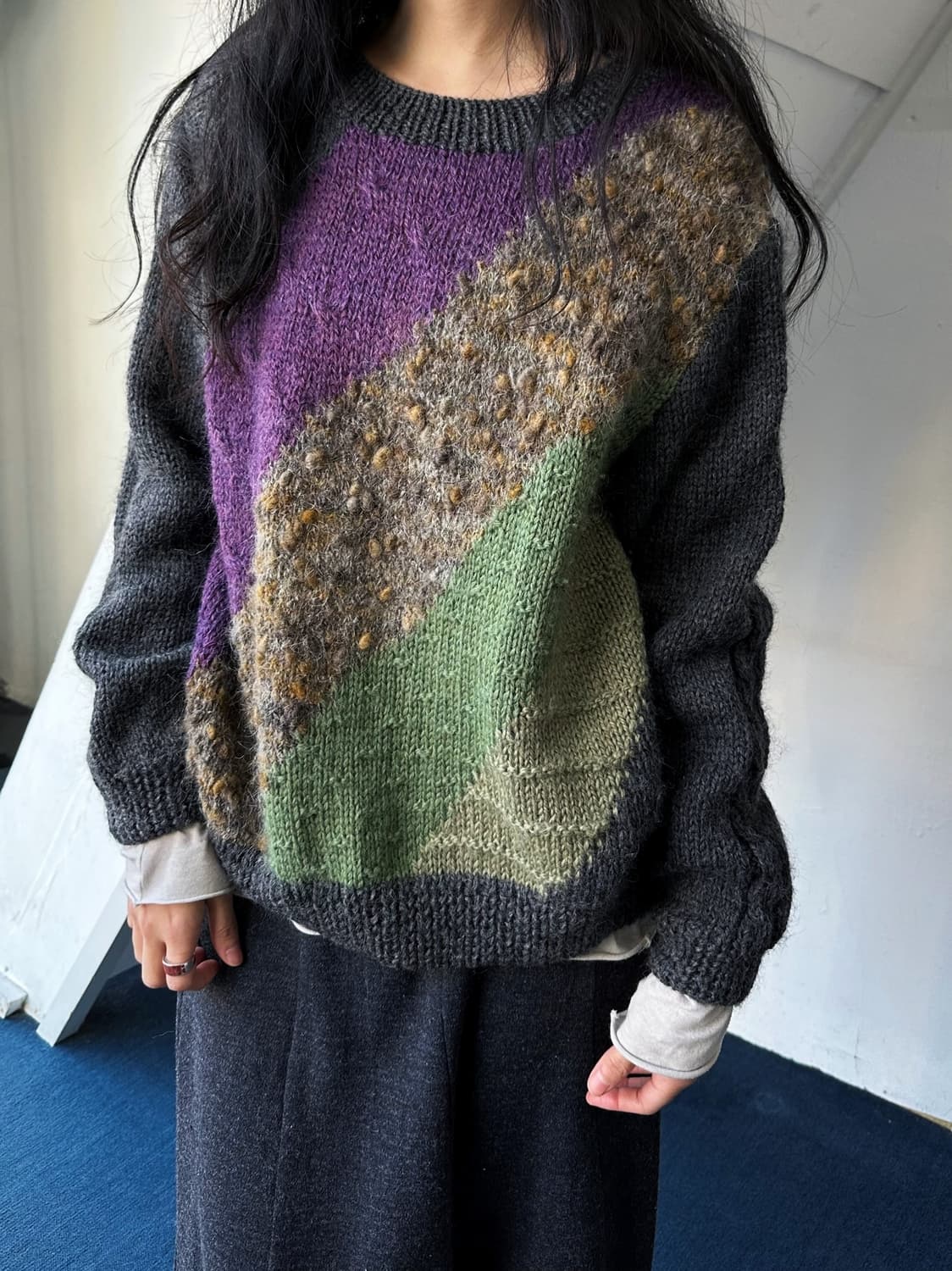 Boucle panel design pattern wide knit 상품이미지2