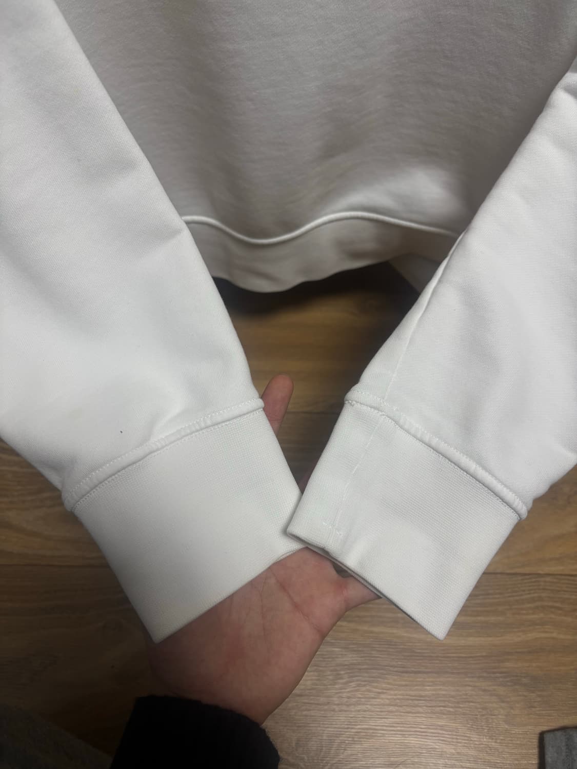 스톤아일랜드 화이트맨투맨 상품이미지5