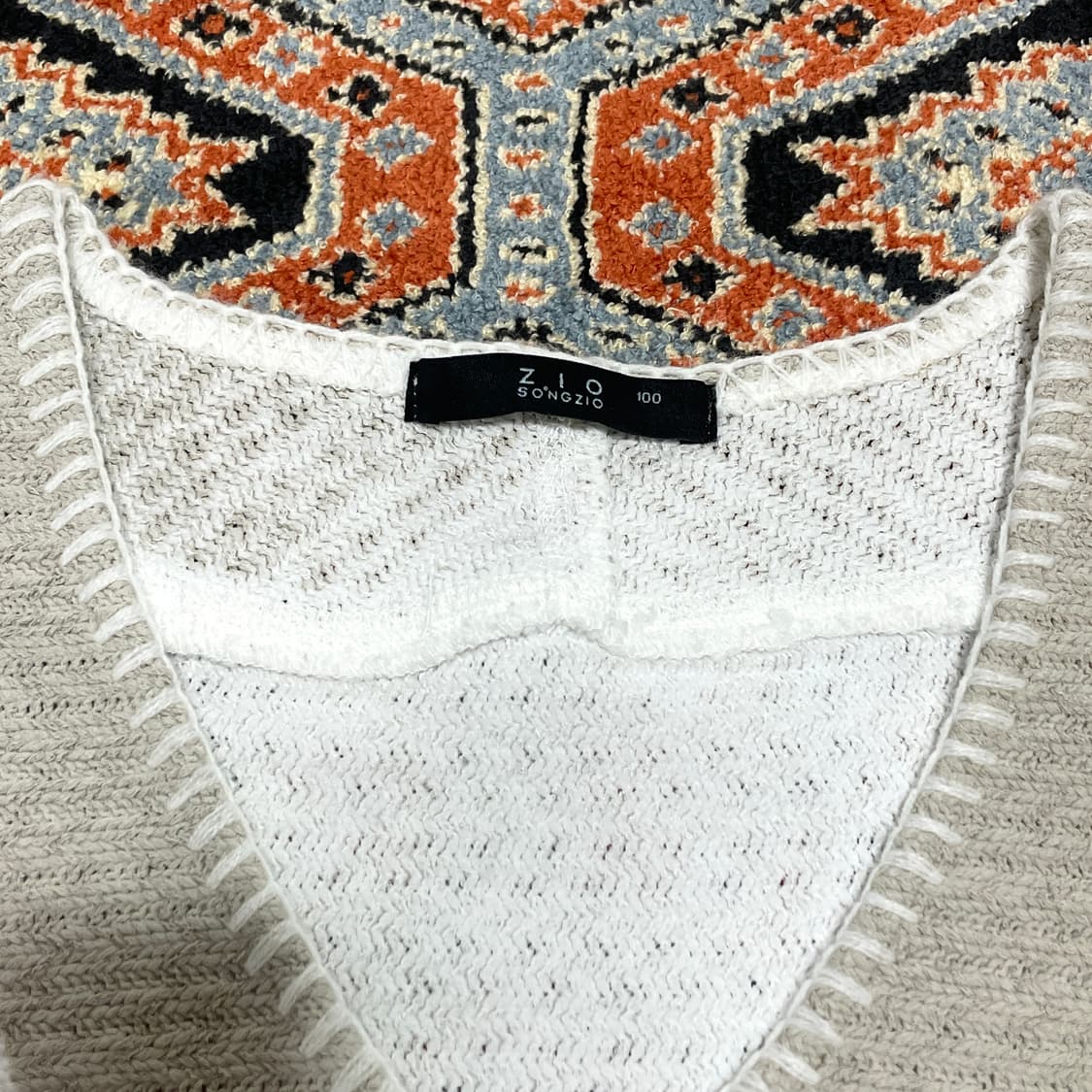 지오송지오 아이보리 브이넥 티셔츠 여성100 상품이미지3