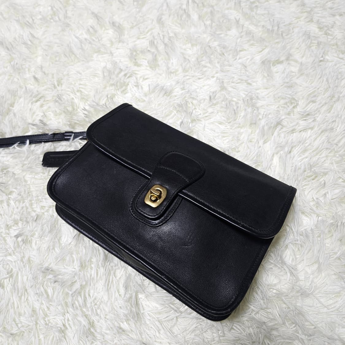 코치(Coach) No.9832 Vintage 엔틱 버클 클러치백 상품이미지2