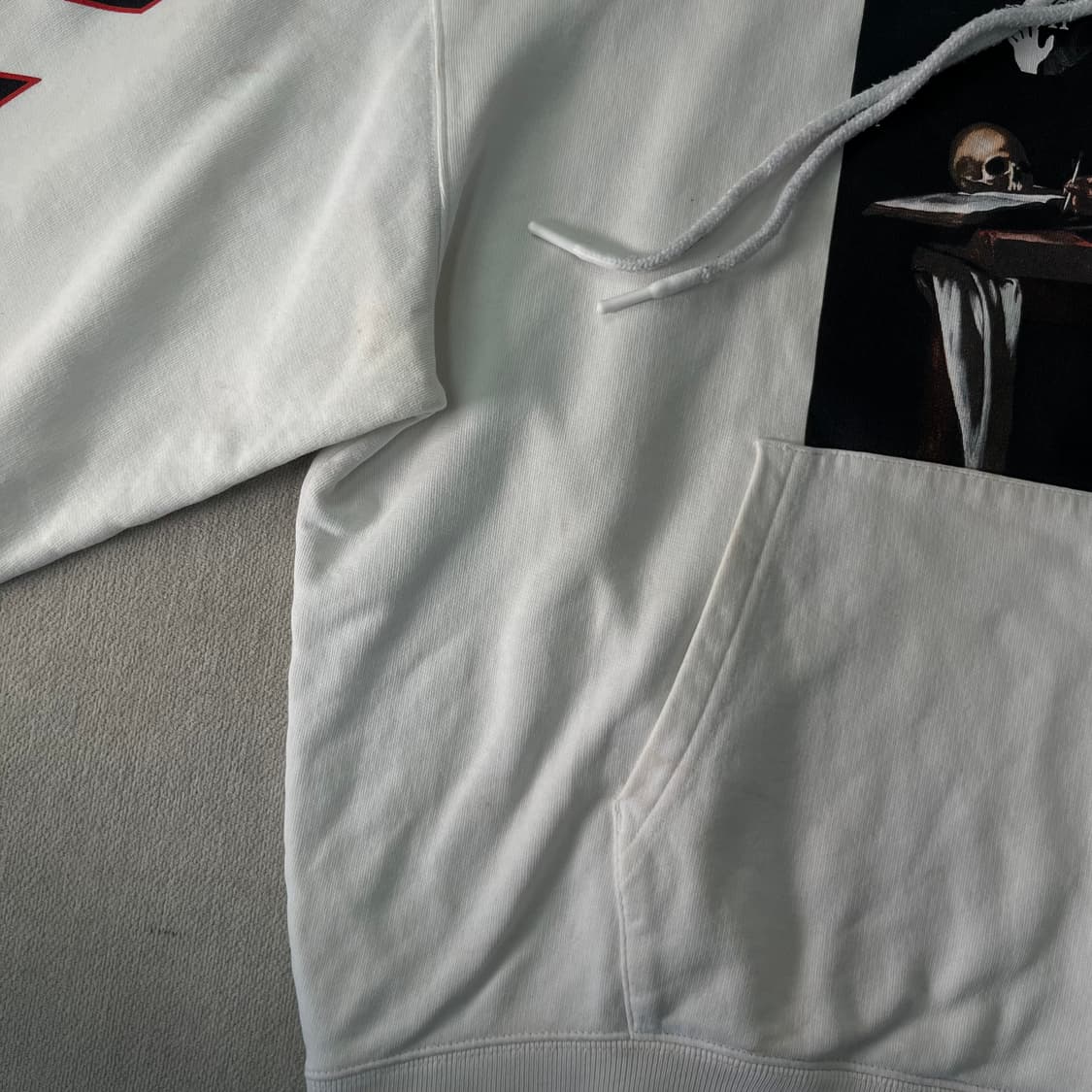 105 오프화이트 카라비지오 프린트 화이트 후드티 상품이미지7