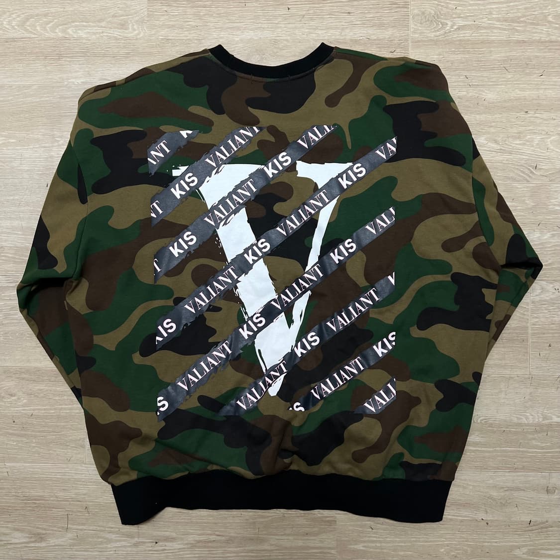 VALIANT 발리안트 밀리터리 빅로고 맨투맨 [카모플라쥬] 2사이즈 상품이미지4