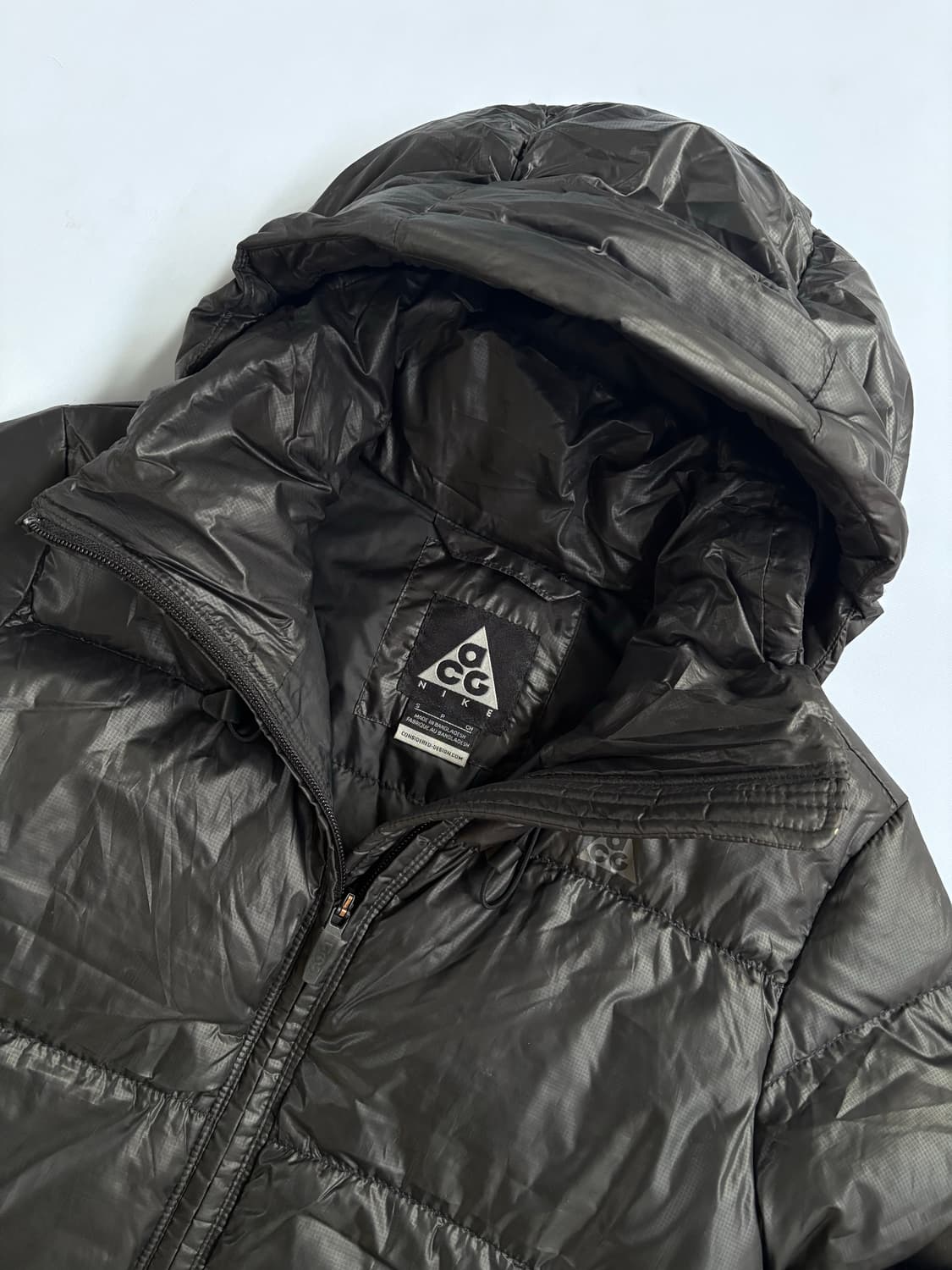 나이키  ACG 구스다운 다크 그레이 패딩 상품이미지1