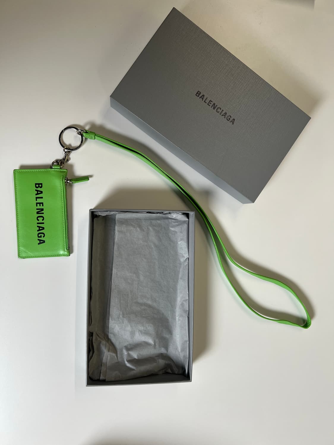 발렌시아가 지퍼 키링 카드지갑 라임그린 상품이미지1