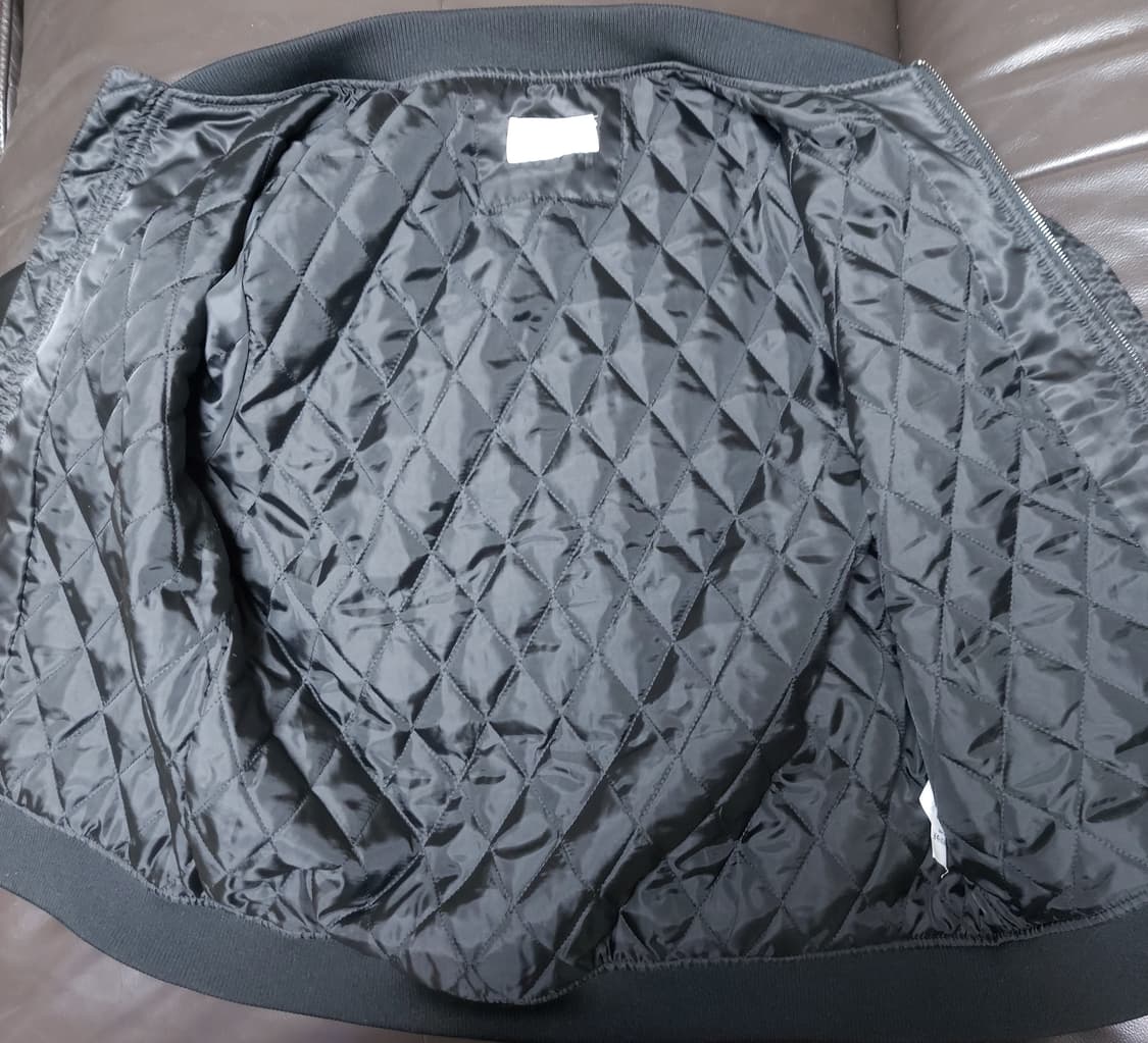 조이리치(JOYRICH) MA-1 여성 블랙 봄버 자켓(100)

 상품이미지4