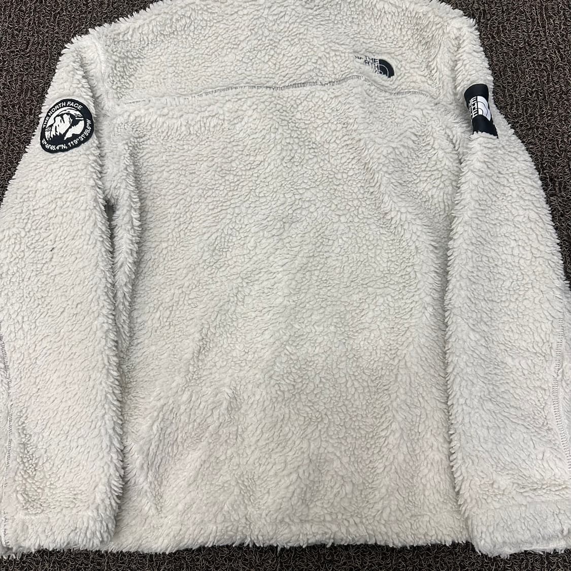 노스페이스 쉐르파 뽀글이 후리스 자켓 화이트 95(M) 상품이미지7