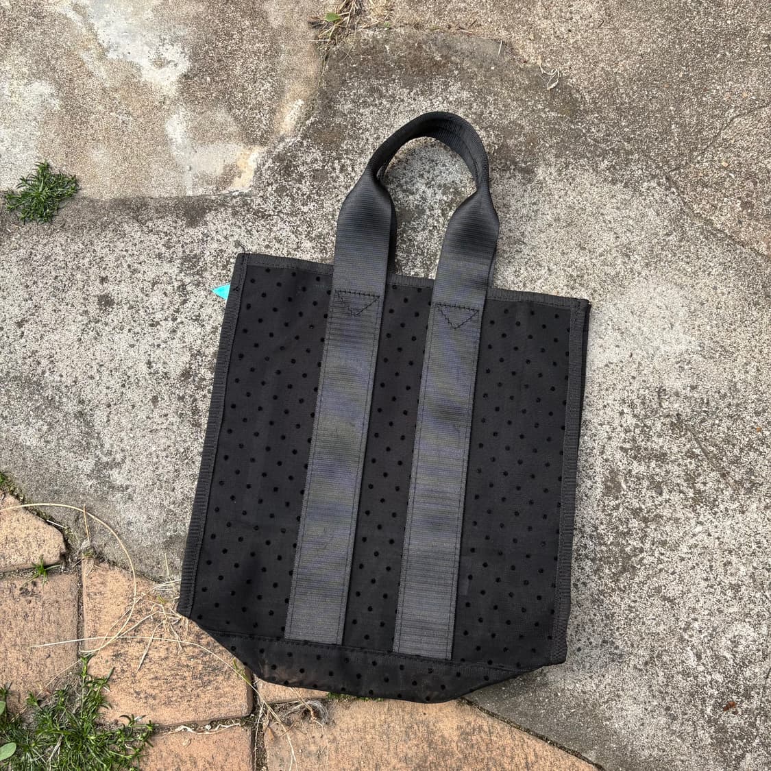 니코 앤드 블랙 도트 매쉬 토트백 상품이미지2