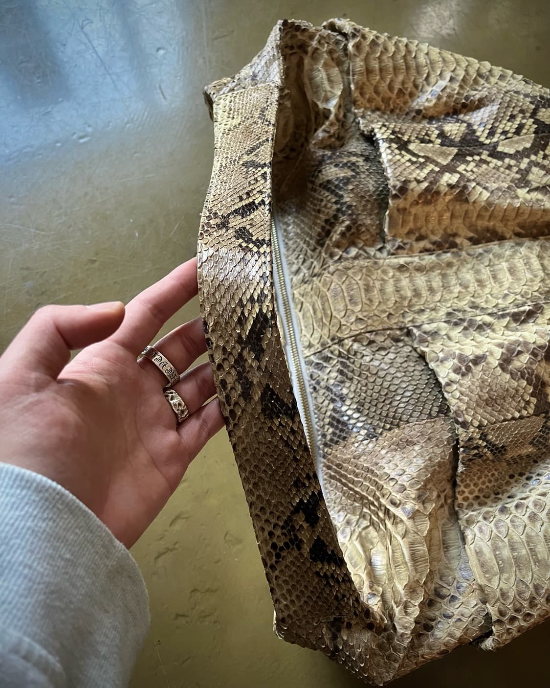 TALLI Real Python Skin Tank Shoulder Bag 상품이미지6