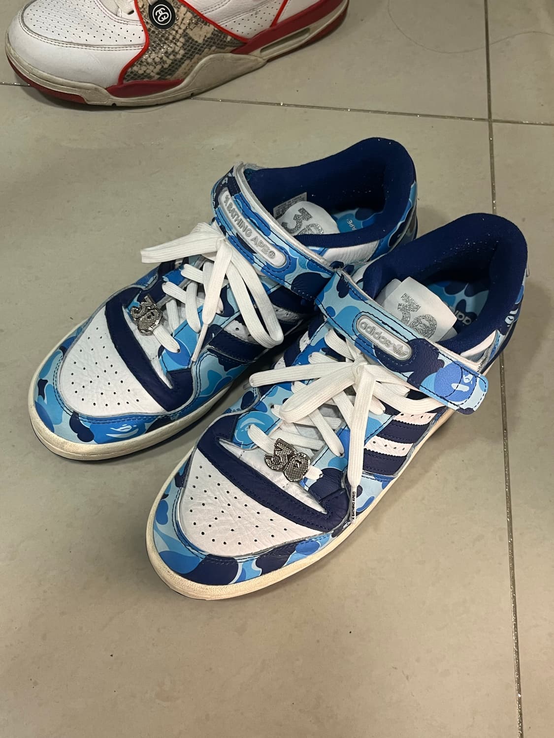 베이프 포럼 블루카모 상품이미지1