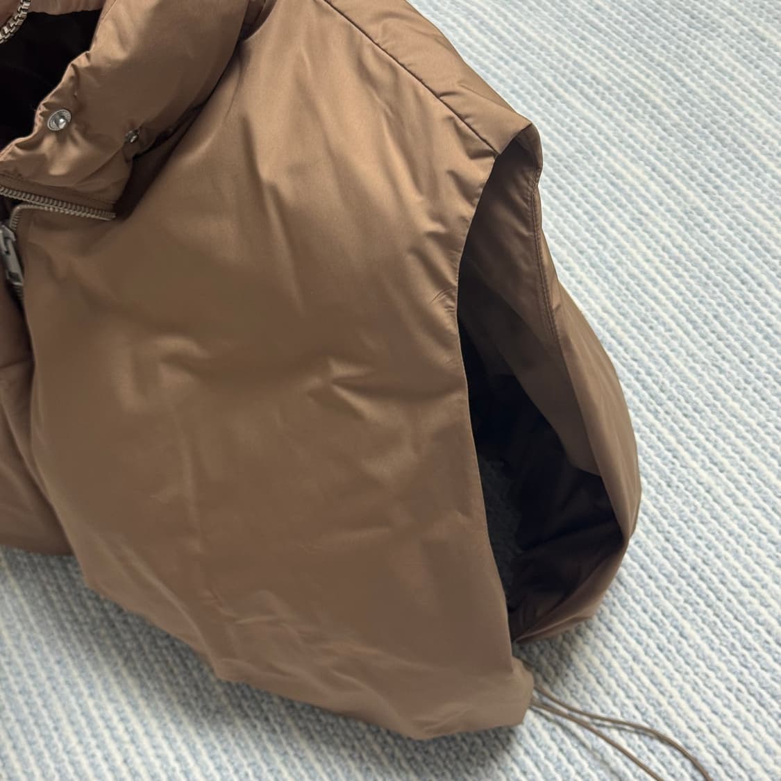 cos 코스 커피베이지 패딩 질레 (여성용) 상품이미지3